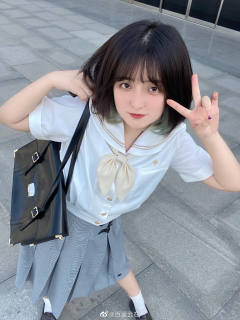千虞金·水手服-资料图