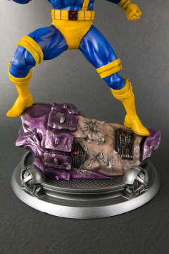 Fine Art Statue 镭射眼 Danger Room Sessions-资料图