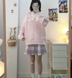 四色V领毛衣-资料图