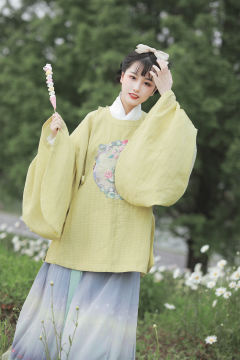 喜作· 补服-资料图