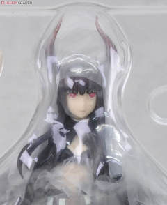 figma#SP-017 黑金锯手 -资料图