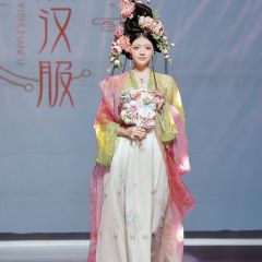 妍华-资料图