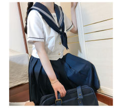 云墨·水手服-资料图