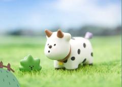 奶牛吃草-资料图