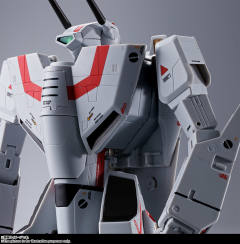VF-1J 女武神（一条辉专用机）-资料图