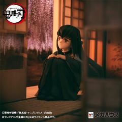G.E.M  掌中时透-资料图