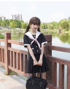 洛璃高·套装-资料图