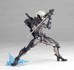 Revoltech 雷电 -资料图