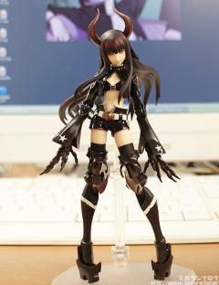 figma#SP-017 黑金锯手 -资料图
