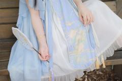 夏荷-资料图
