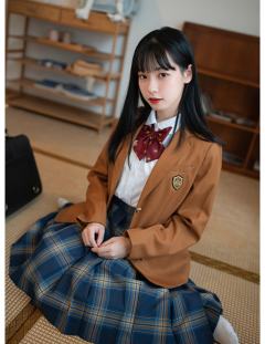 2020基础款西服-资料图