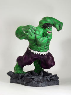 Fine Art Statue 绿巨人浩克 -资料图