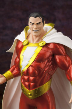 DC Comics New 52 ARTFX+ 惊奇队长-资料图