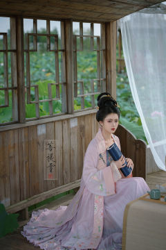《浮生梦事》蔷薇粉-资料图