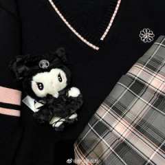 野川莓莓·套头毛衣-资料图