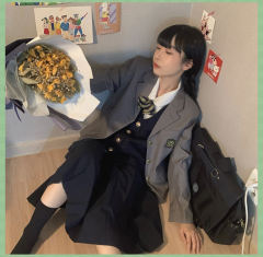 本佐中·西服-资料图