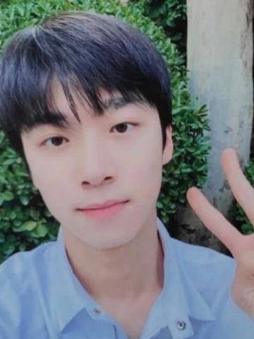 【We！6.18】限定小卡ver.B