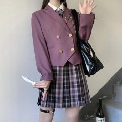 双排扣西服-资料图