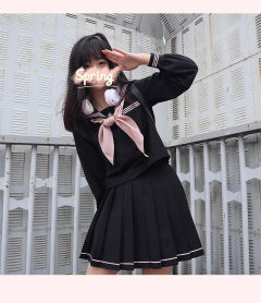花翎女子-资料图