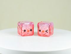 草莓碎碎冰-睁眼-资料图