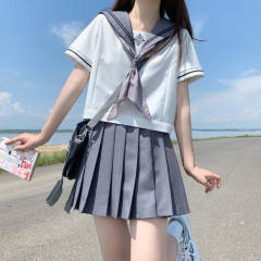 沢田 水手服套装-资料图