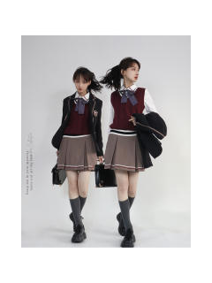 求真女子高校·套装-资料图