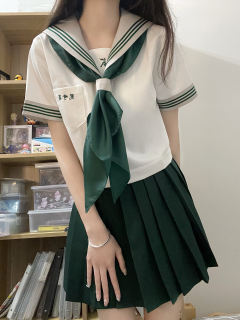荒崎高·夏服-资料图