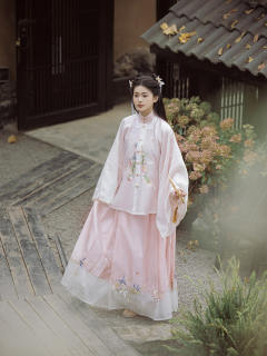 芊芊-资料图