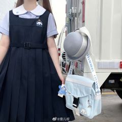 玉桂狗夏日蓝草莓套装-资料图