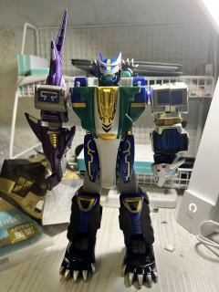 Chogokin DX 牙吠猎人-资料图
