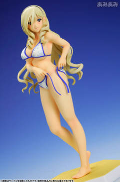 Beach Queens 苏莉亚·库玛尼·爱因特里-资料图