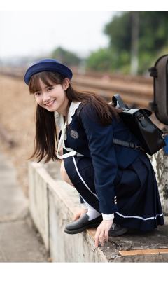 胶印徽章绀色西服-资料图