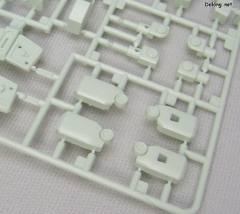 HGUC 钢普拉入门套装 Vol.1 高达+扎古-资料图