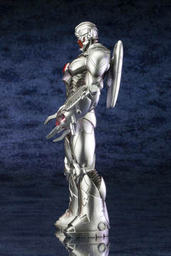 DC Comics New 52 ARTFX+ 赛博格-资料图