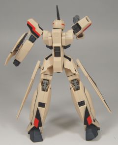 YF-19 勇 戴逊-资料图