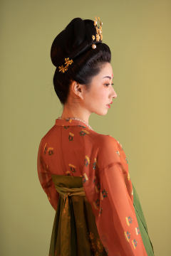 阿斯塔那弈棋仕女-资料图