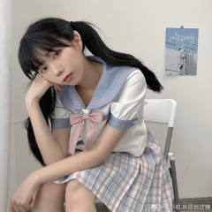 桃绘中·水手服-资料图