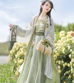 清栀-资料图