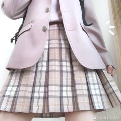 小奶熊-资料图