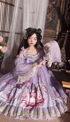 九尾灵狐 jsk-资料图