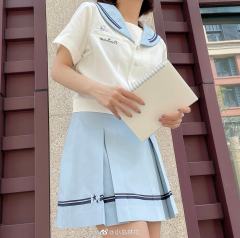 玉桂狗水色皇冠系列收腰水手服套装-资料图
