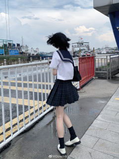 小丘町·水手服-资料图