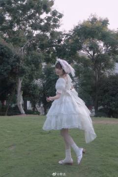 芙拉小姐-资料图