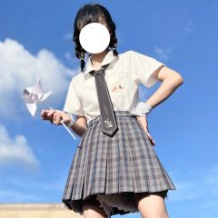蔚岸岛-资料图