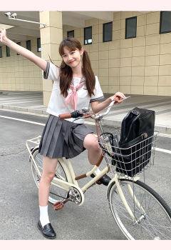 花翎女子-资料图