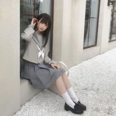 雏菊 水手服-资料图