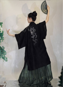 蛇系列·玄风·长干寺褙子-资料图