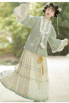 明制过年新年战袍拜年汉服-资料图