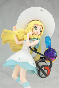 Pokémon Center Original Figure 科斯莫古 莉莉艾 -资料图