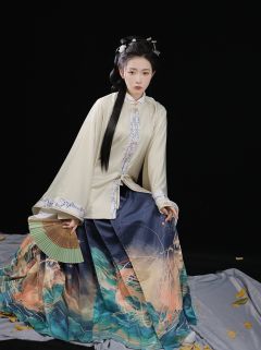 卿三一-资料图